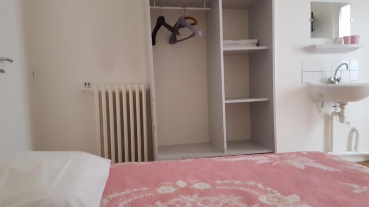Hotel Feria クリシー エクステリア 写真