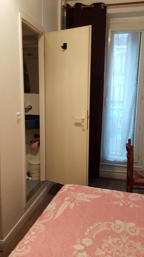 Hotel Feria クリシー エクステリア 写真